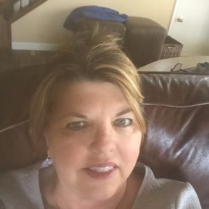 Meet your Posher, Vickie